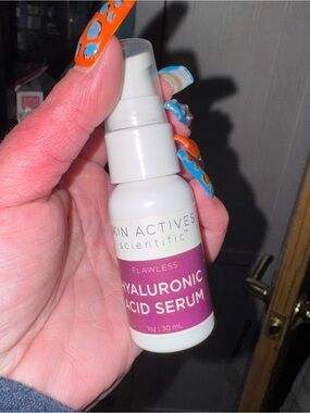Hyaluronic acid serum